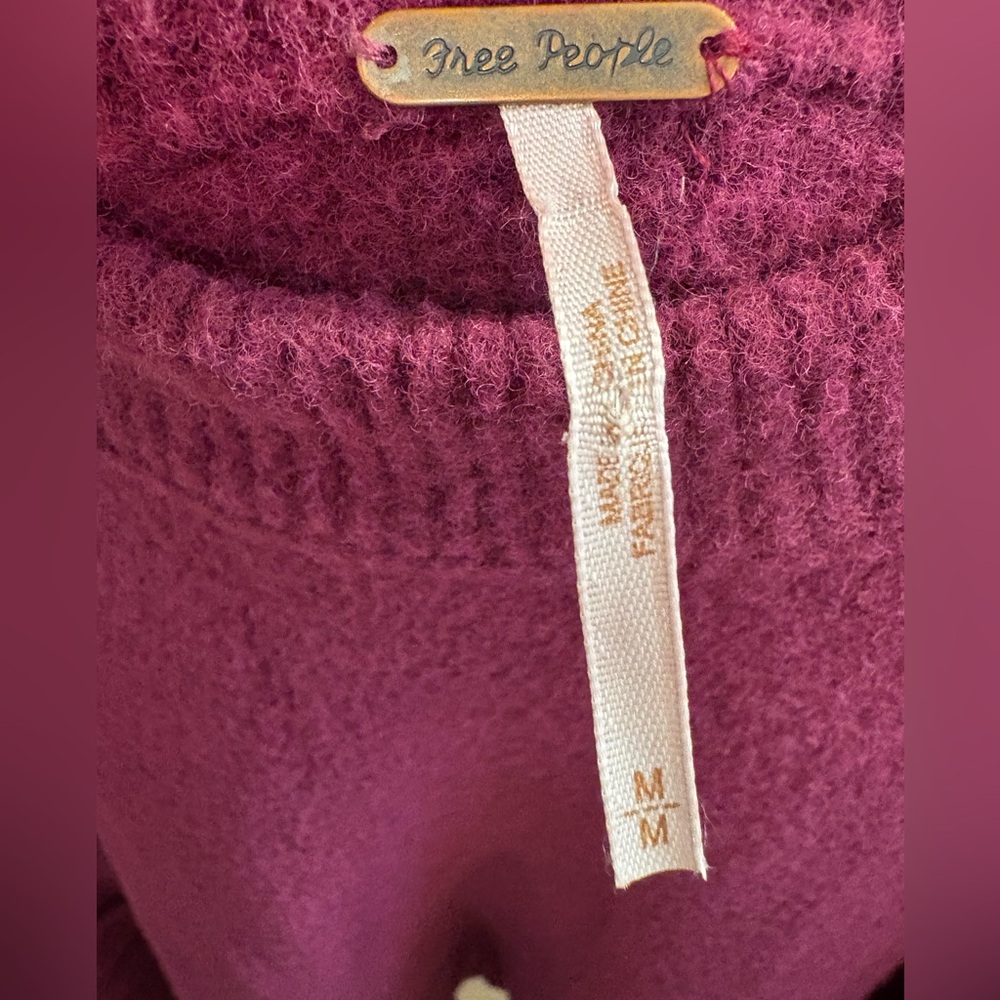 NWOT Free People Peaches Oversized Tunic Sweater in Plum Caspia Women’s Medium - Picture 7 of 16